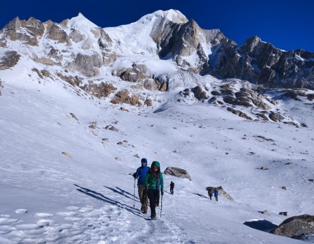 manaslu circuit trek
